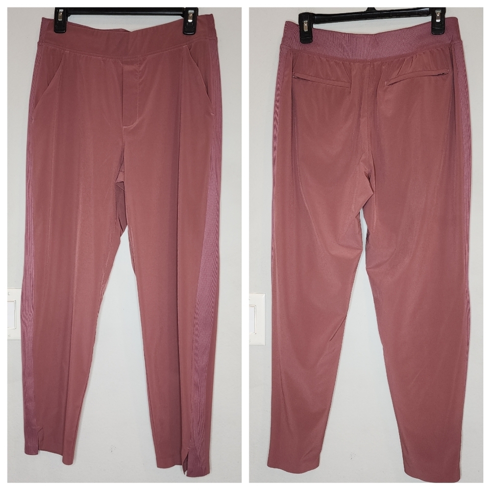 Athleta Brooklyn Ribbed Sides Feather light Dusy Pink Ankle Pants Size 8